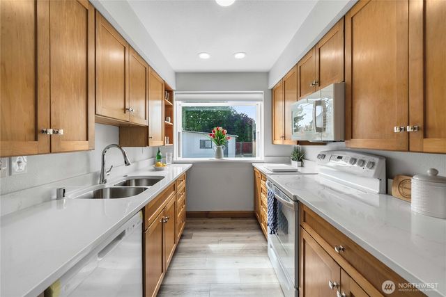 4840 E B Street, Tacoma, WA 98404
