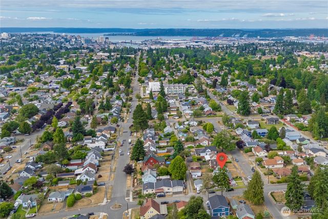 4840 E B Street, Tacoma, WA 98404