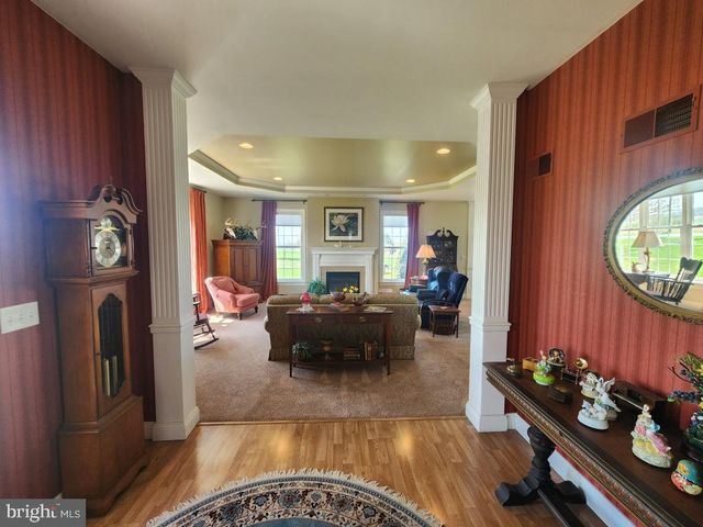 1043 SPRING VALLEY RD, Quarryville, PA 17566