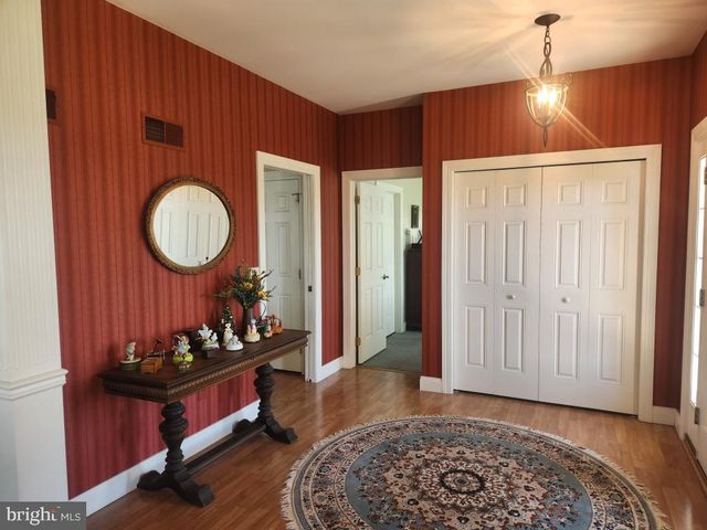 1043 SPRING VALLEY RD, Quarryville, PA 17566