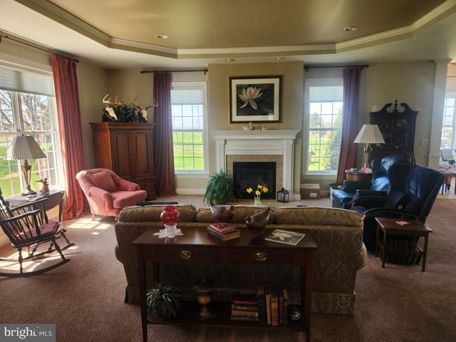 1043 SPRING VALLEY RD, Quarryville, PA 17566