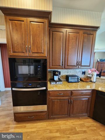 1043 SPRING VALLEY RD, Quarryville, PA 17566