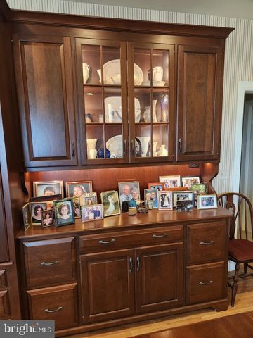 1043 SPRING VALLEY RD, Quarryville, PA 17566