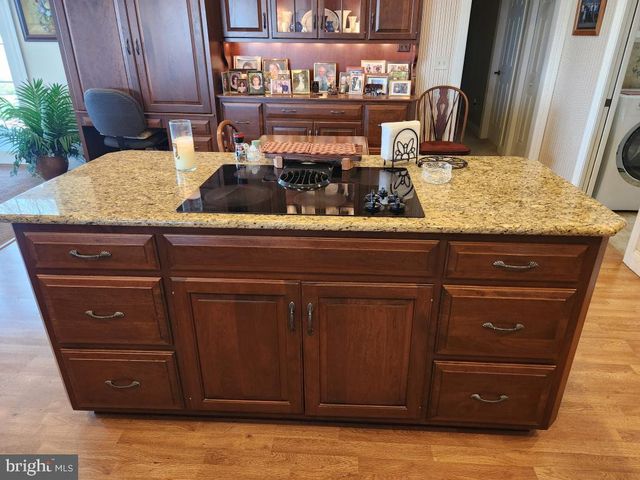 1043 SPRING VALLEY RD, Quarryville, PA 17566