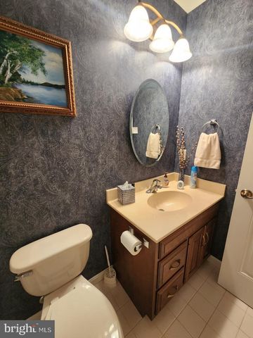 1043 SPRING VALLEY RD, Quarryville, PA 17566