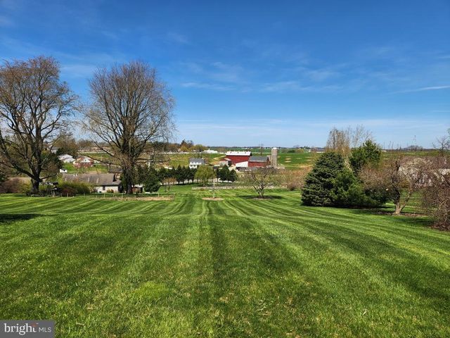 1043 SPRING VALLEY RD, Quarryville, PA 17566