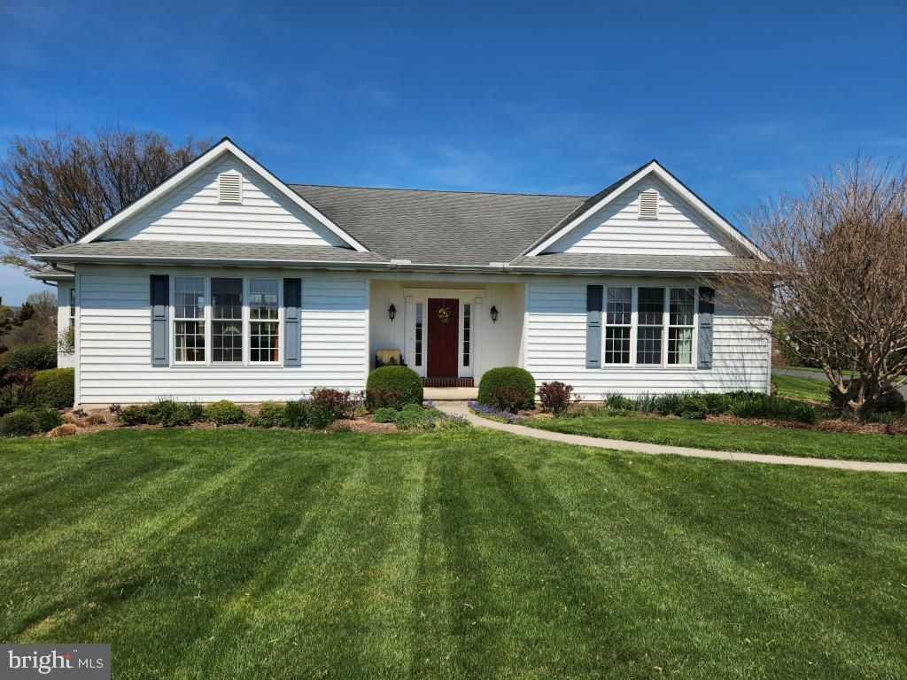 1043 SPRING VALLEY RD, Quarryville, PA 17566