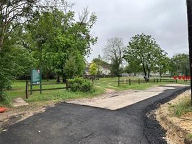 3410 Honsinger Street B, Houston, TX 77007