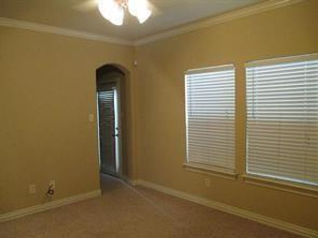 3410 Honsinger Street B, Houston, TX 77007