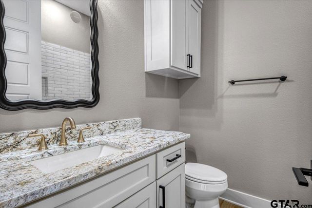 12181 Oak Grove Dr., Tyler, TX 75706