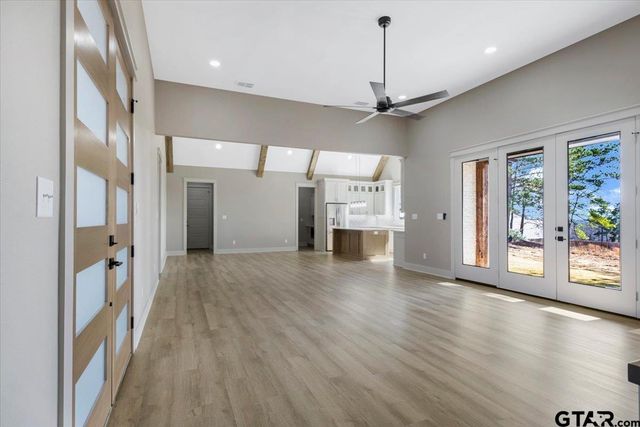 12181 Oak Grove Dr., Tyler, TX 75706