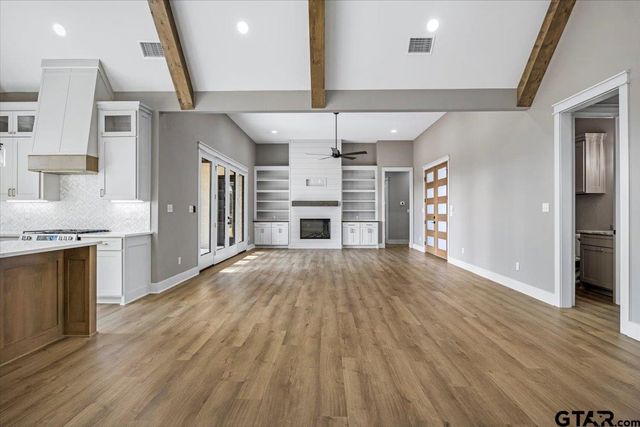 12181 Oak Grove Dr., Tyler, TX 75706