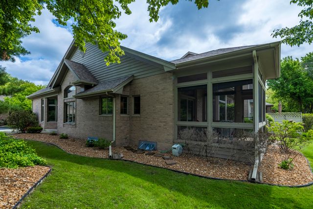 1620 Cherry Blossom Drive 3, Munster, IN 46321