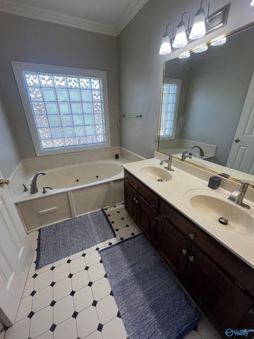 2629 Quarter Lane, Owens Cross Roads, AL 35763