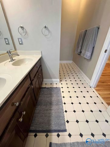 2629 Quarter Lane, Owens Cross Roads, AL 35763