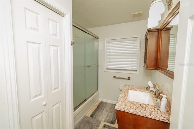 3002 14TH AVENUE W, Bradenton, FL 34205