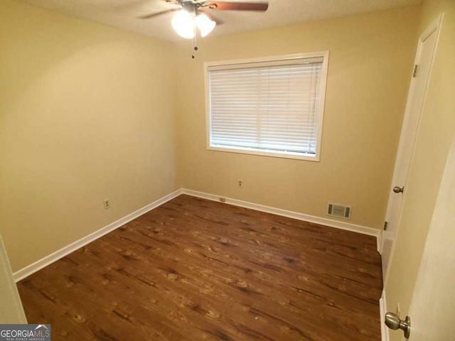 5040 Woodland Drive NW, Kennesaw, GA 30152