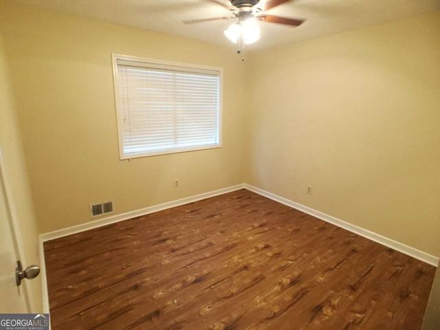 5040 Woodland Drive NW, Kennesaw, GA 30152