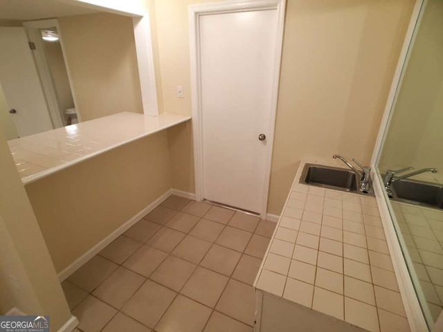 5040 Woodland Drive NW, Kennesaw, GA 30152