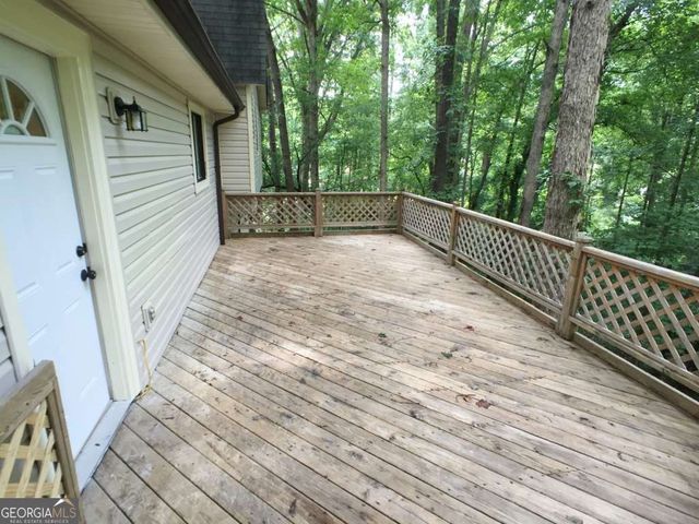 5040 Woodland Drive NW, Kennesaw, GA 30152