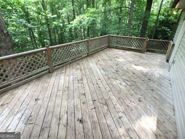 5040 Woodland Drive NW, Kennesaw, GA 30152