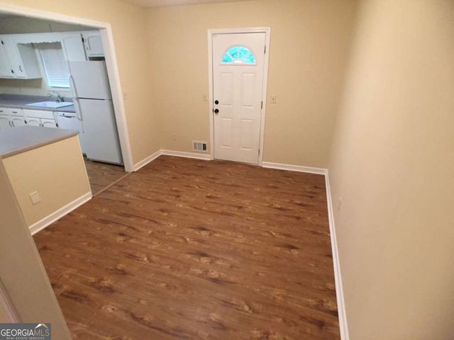 5040 Woodland Drive NW, Kennesaw, GA 30152