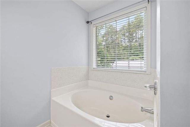 110 Hunters Run, Jefferson, GA 30549