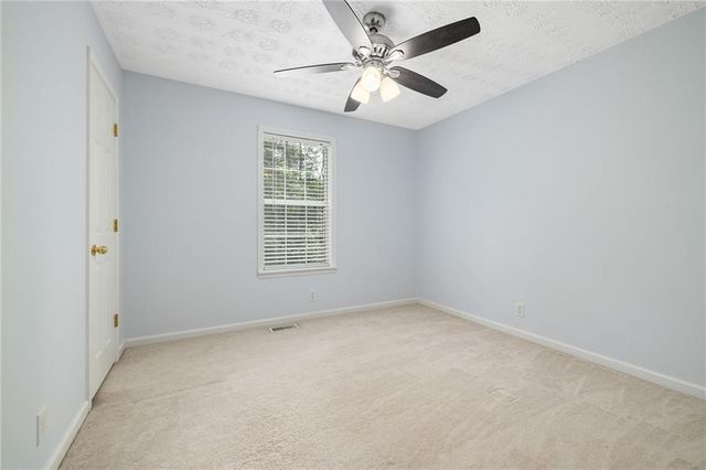 110 Hunters Run, Jefferson, GA 30549