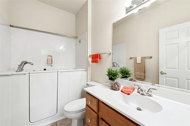 116 Grapevine LN, Georgetown, TX 78633