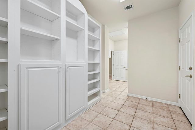 116 Grapevine LN, Georgetown, TX 78633