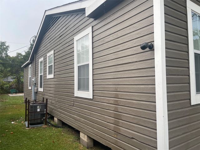 2646 Lindholm Street, Shreveport, LA 71108