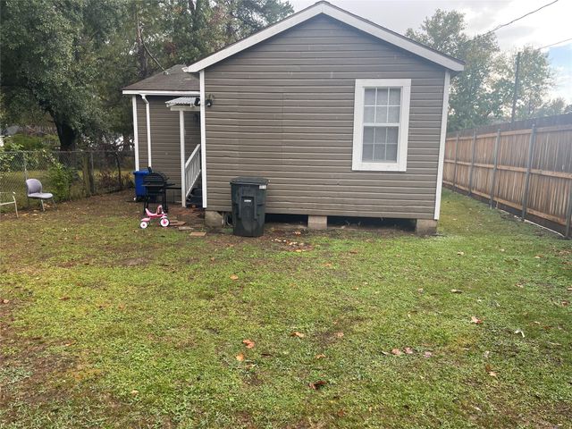 2646 Lindholm Street, Shreveport, LA 71108