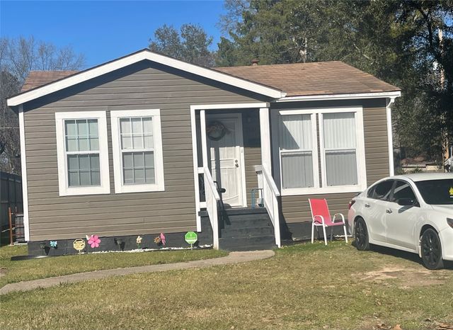 2646 Lindholm Street, Shreveport, LA 71108