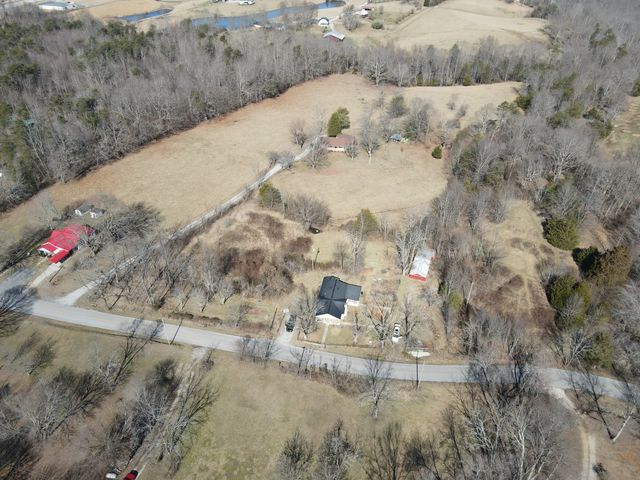 397 I B Maynard St, Spencer, TN 38585