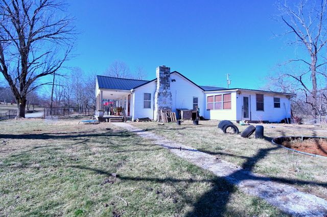 397 I B Maynard St, Spencer, TN 38585