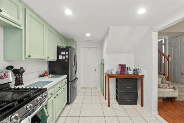 1866 Rory Lane 5, Simi Valley, CA 93063