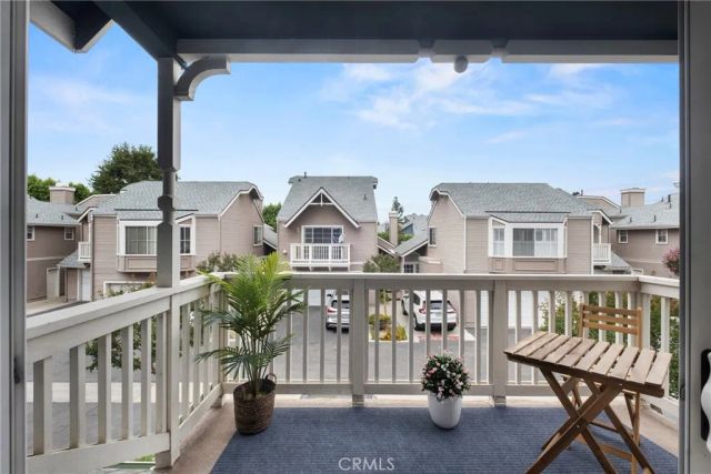 1866 Rory Lane 5, Simi Valley, CA 93063