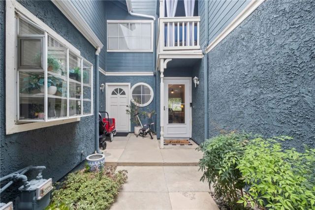 1866 Rory Lane 5, Simi Valley, CA 93063