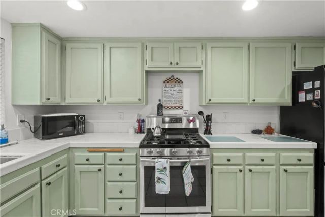 1866 Rory Lane 5, Simi Valley, CA 93063