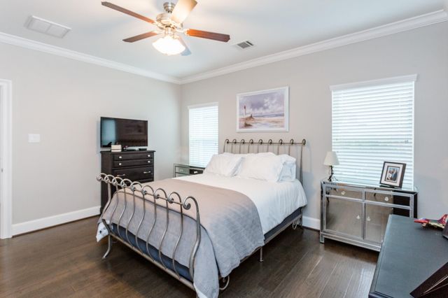 2413 Detering Street, Houston, TX 77007