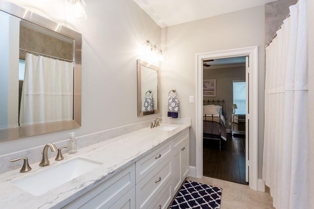 2413 Detering Street, Houston, TX 77007