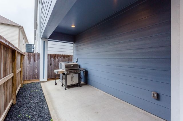 2413 Detering Street, Houston, TX 77007