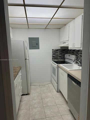 2916 Funston Street 47A, Hollywood, FL 33020