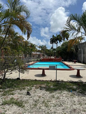 2916 Funston Street 47A, Hollywood, FL 33020