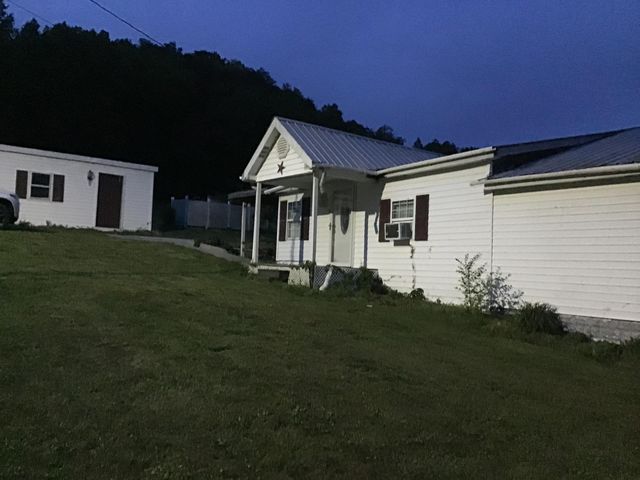 200 Brown Hollow Road, Hustonville, KY 40437