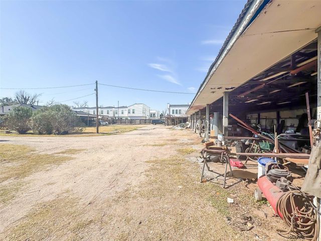 719 E Whitney Street, Houston, TX 77022