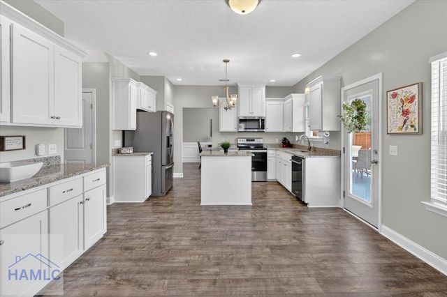 92 Morrison Way SE, Ludowici, GA 31316