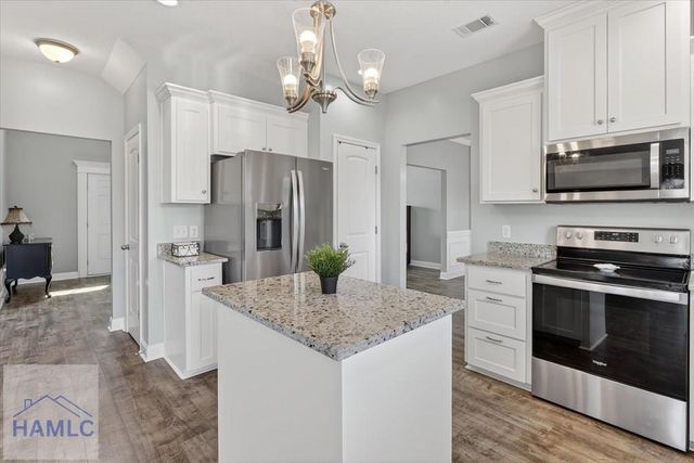 92 Morrison Way SE, Ludowici, GA 31316