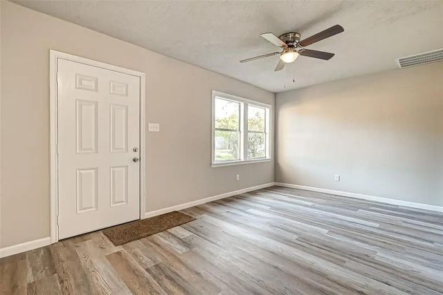 515 Bluebonnet Drive, La Marque, TX 77568