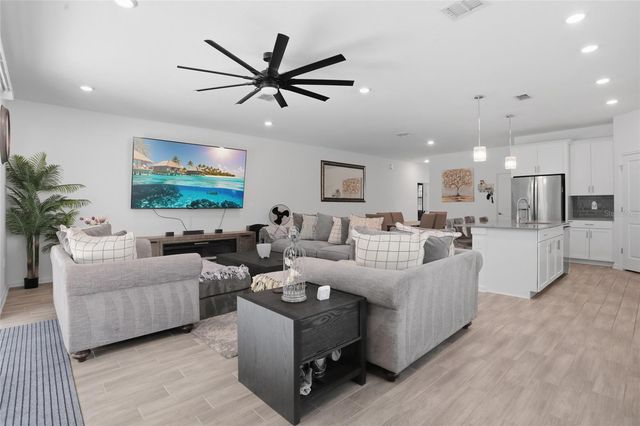 2942 CAMDEN WAY, Davenport, FL 33837